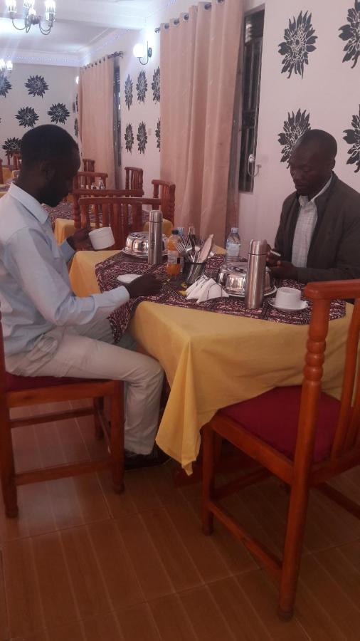 Kigezi Gardens Inn Kabale Zewnętrze zdjęcie