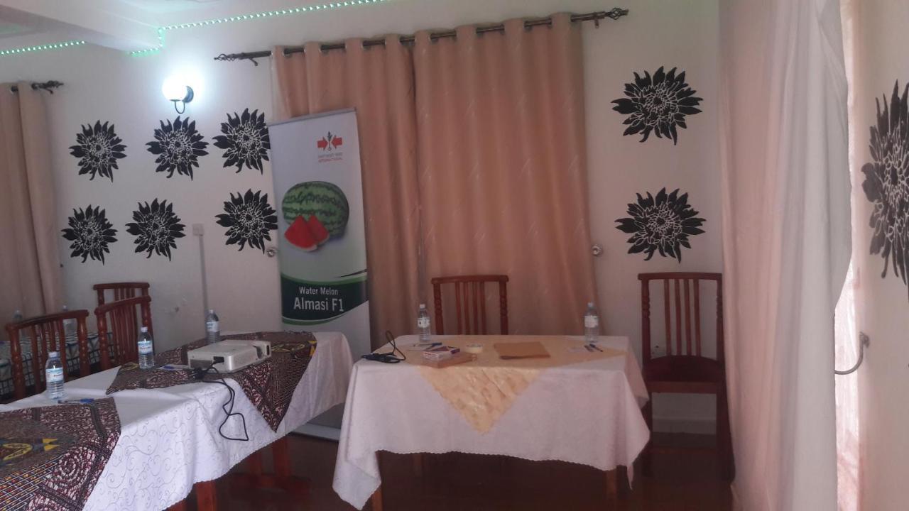 Kigezi Gardens Inn Kabale Zewnętrze zdjęcie