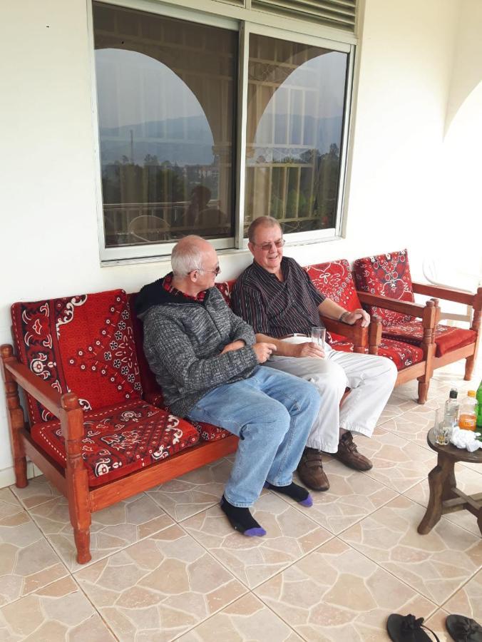 Kigezi Gardens Inn Kabale Zewnętrze zdjęcie